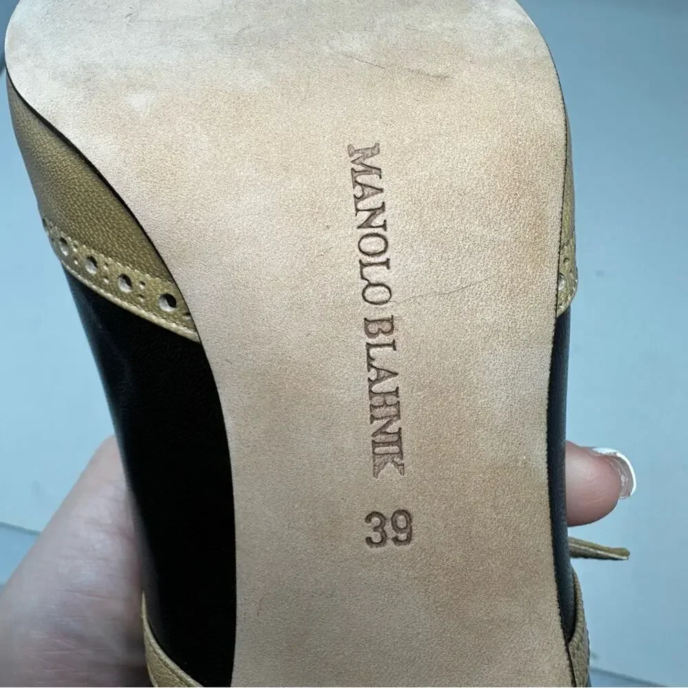 Manolo Blahnik Cap Toe Mary Jane Leather Heels Womens Size EU 39
